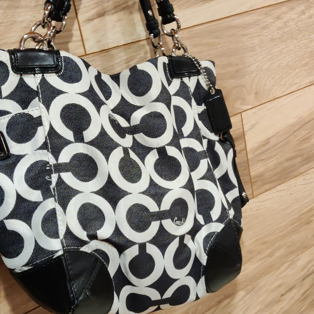 Coach Payton Canvas Purse - Picture 7 of 12